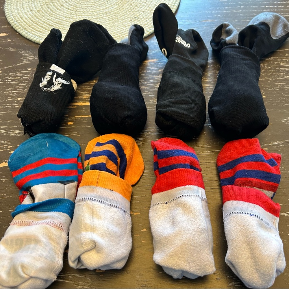 8 pair of kids baseball, soccer socks. Grade/Middle school aged. - Picture 7 of 8